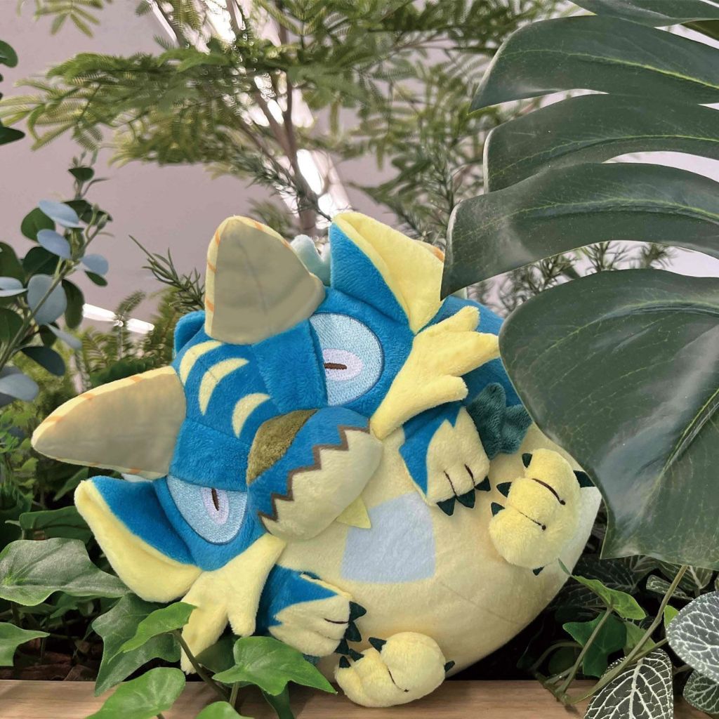 Monster Hunter Fluffy Eggshaped Plush - Zinogre