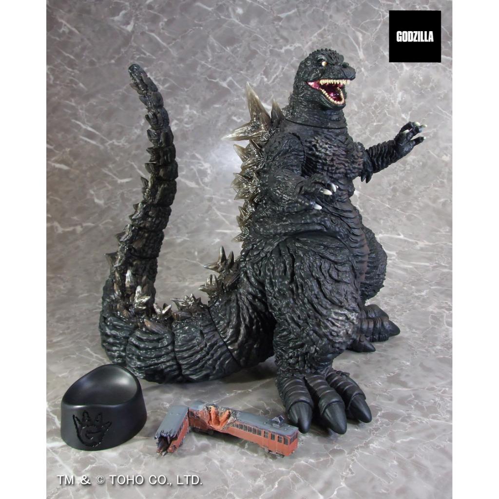 G Saurus Series - Godzilla (2023) Biting The Train Ver