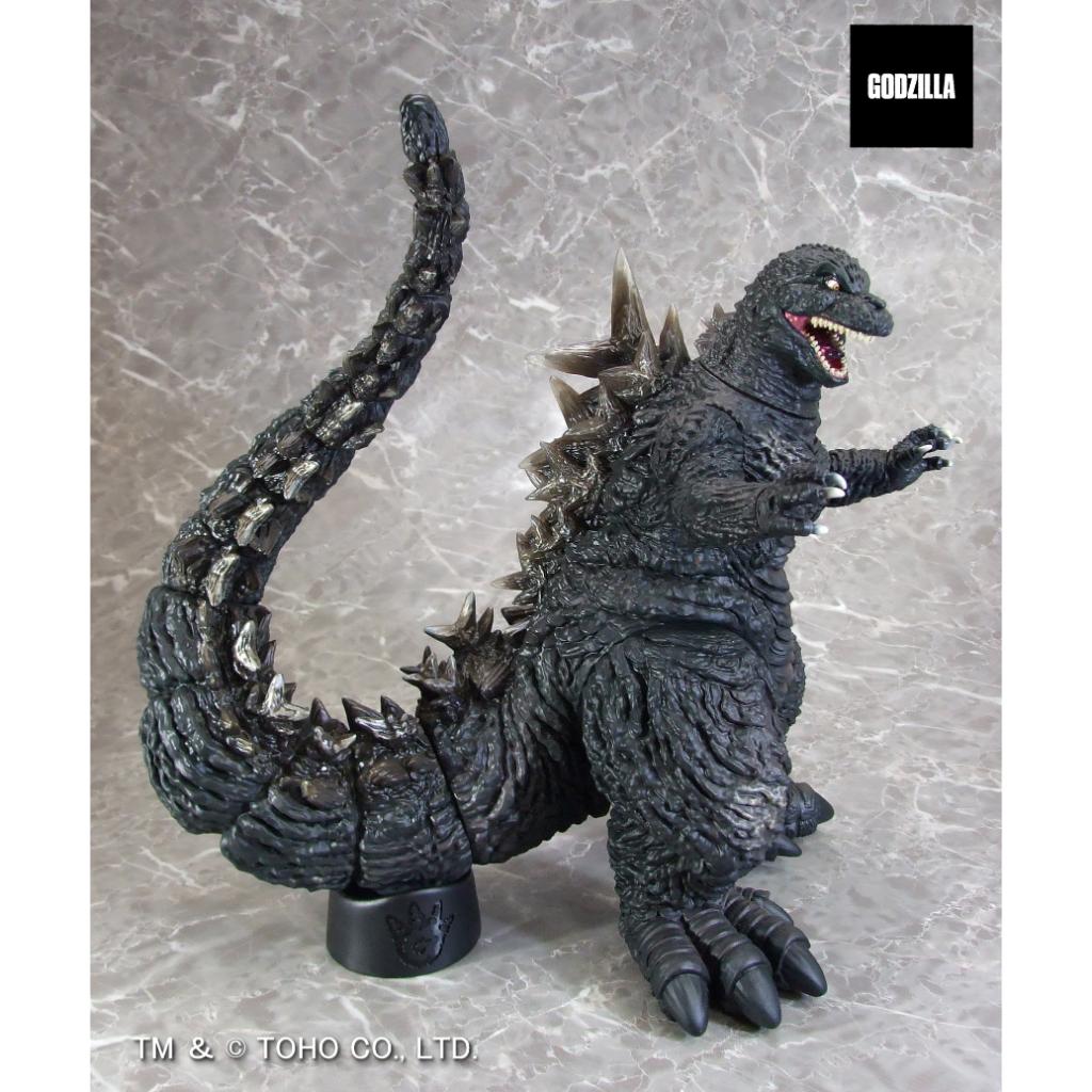 G Saurus Series - Godzilla (2023) Biting The Train Ver
