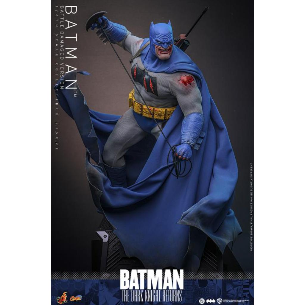 CMS031 Batman: The Dark Knight Returns - 1/6th scale Batman (Battle Damaged Version)