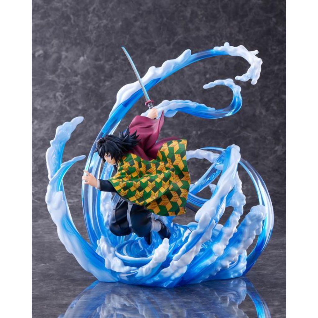 Demon Slayer: Kimetsu No Yaiba - Giyu Tomioka Dx Ver. Figurine
