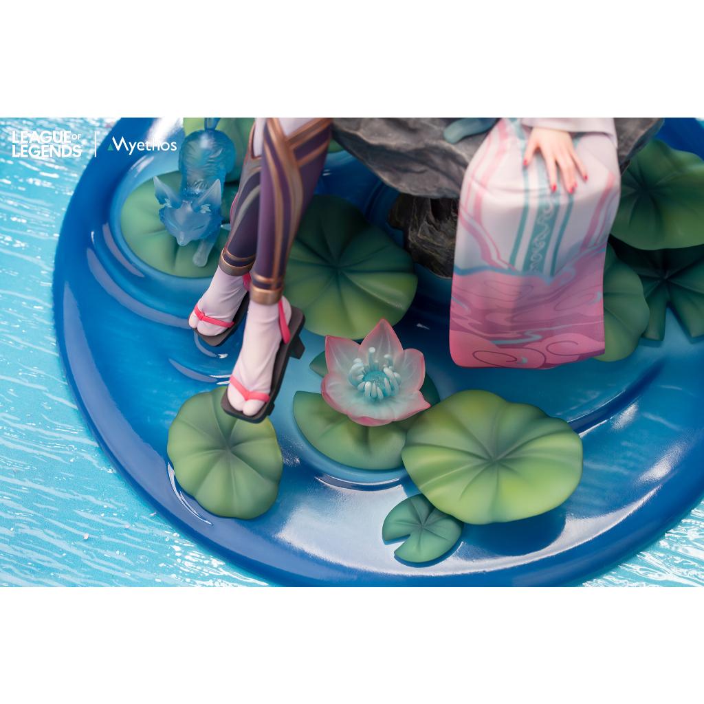 Spirt Blossom - Ahri Figurine