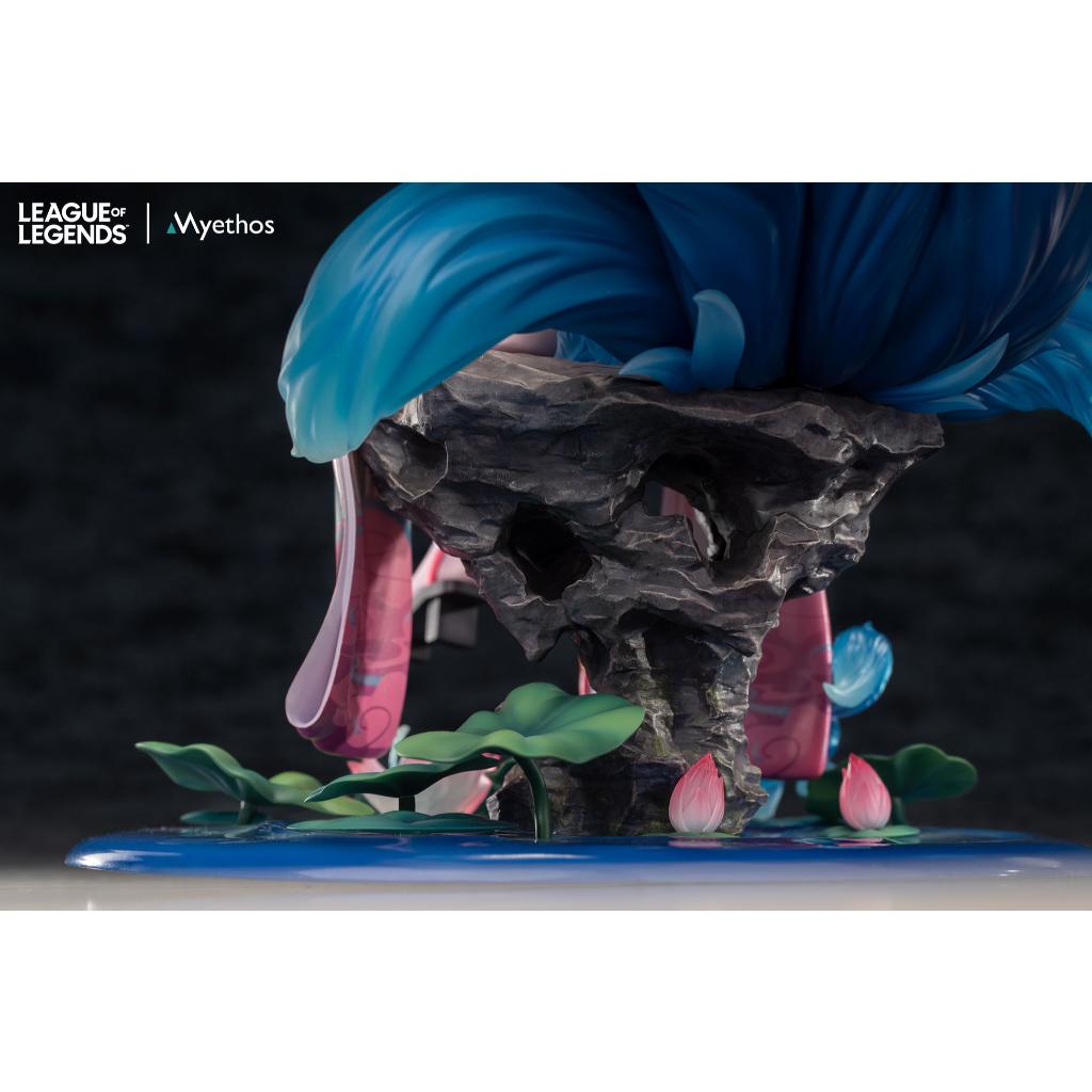 Spirt Blossom - Ahri Figurine