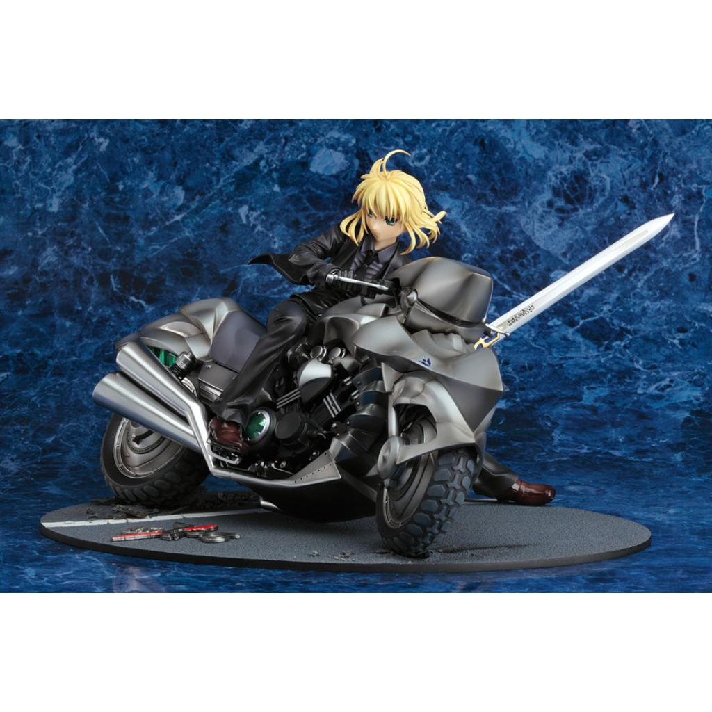 Fate/Zero - Saber & Saber Motored Cuirassier Figurine (3Rd Reissue)