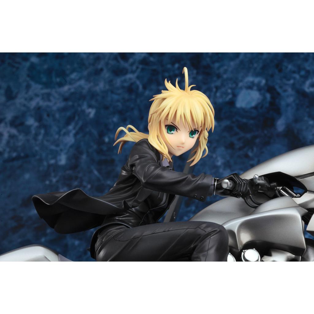 Fate/Zero - Saber & Saber Motored Cuirassier Figurine (3Rd Reissue)
