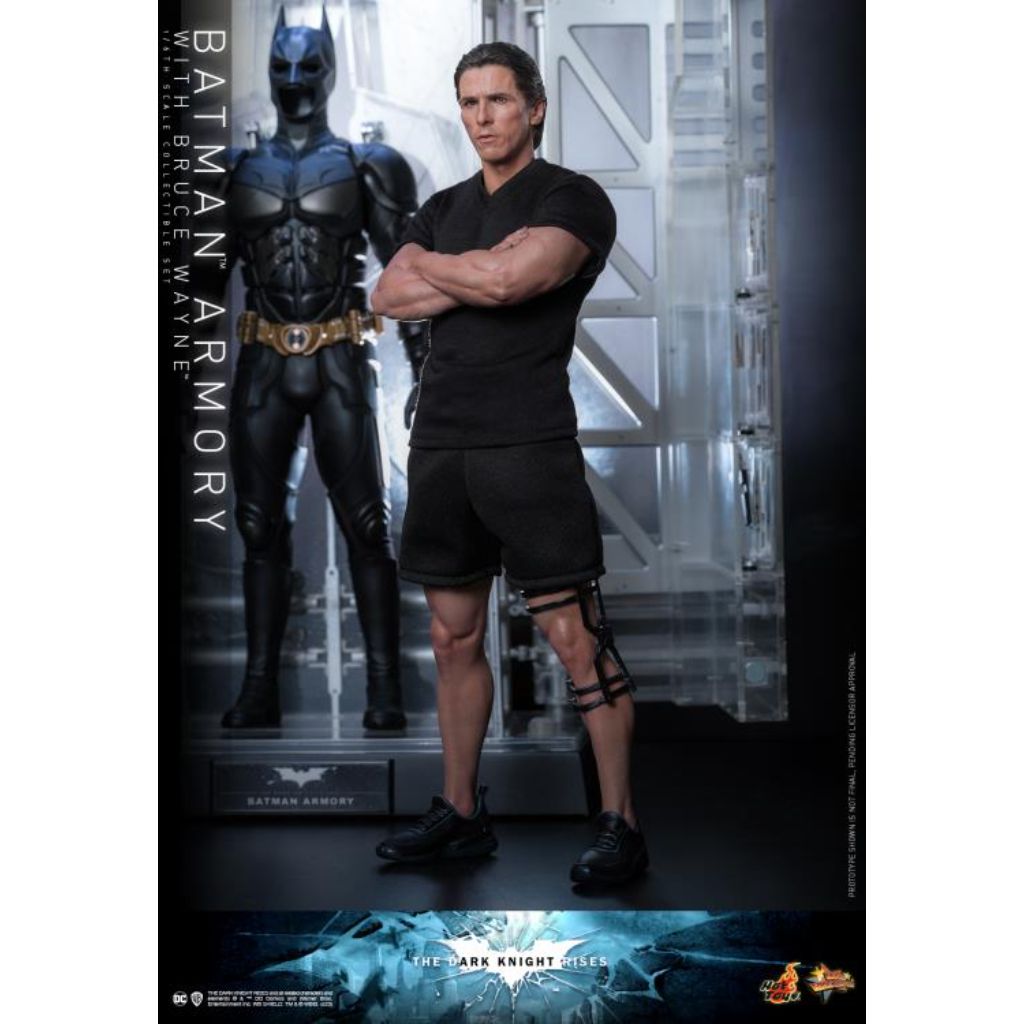MMS702 The Dark Knight Rises - Batman Armory With Bruce Wayne