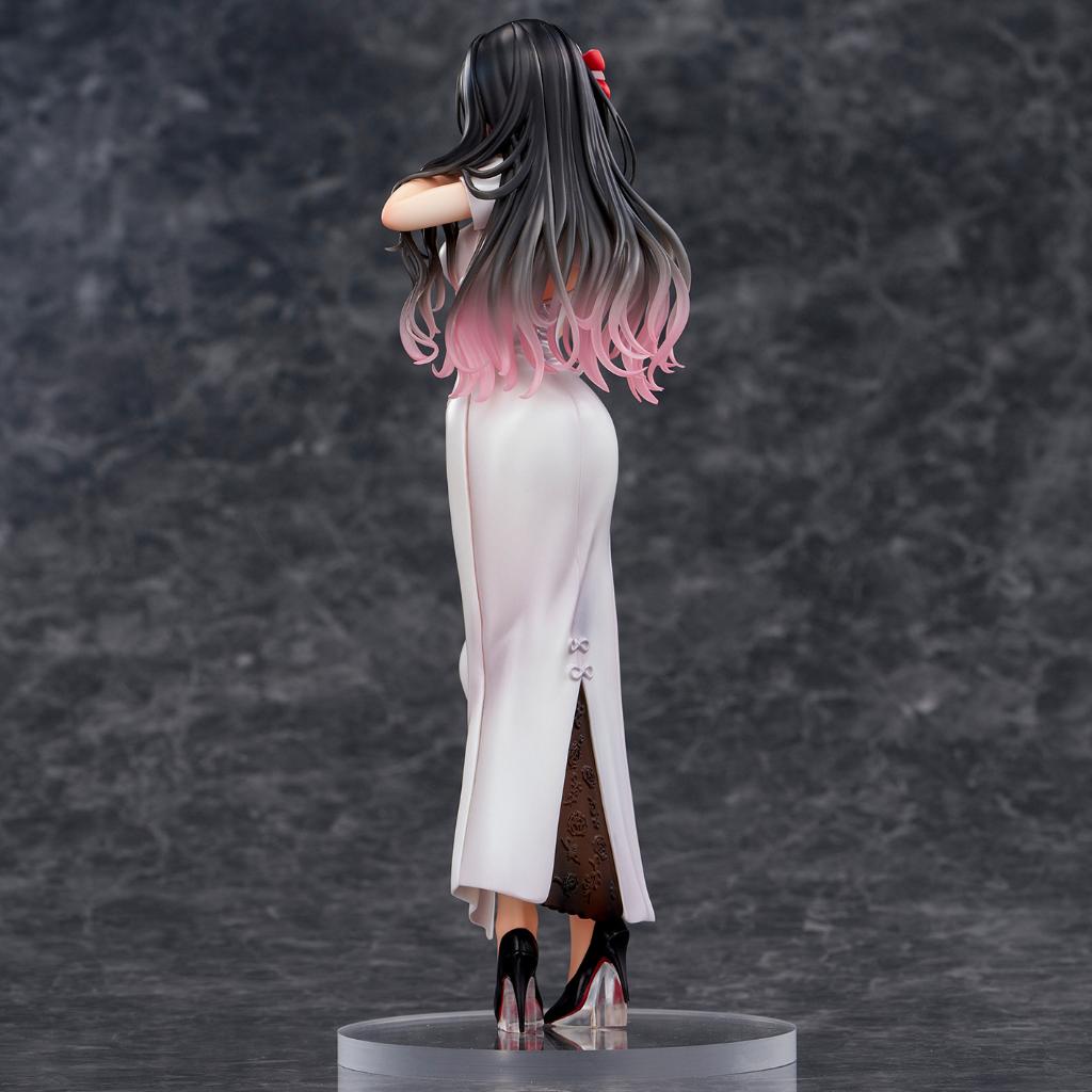 Mai Okuma Illustration - Healing White Chinese Dress Lady Figurine