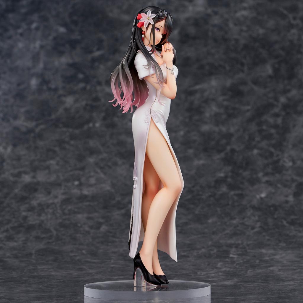 Mai Okuma Illustration - Healing White Chinese Dress Lady Figurine