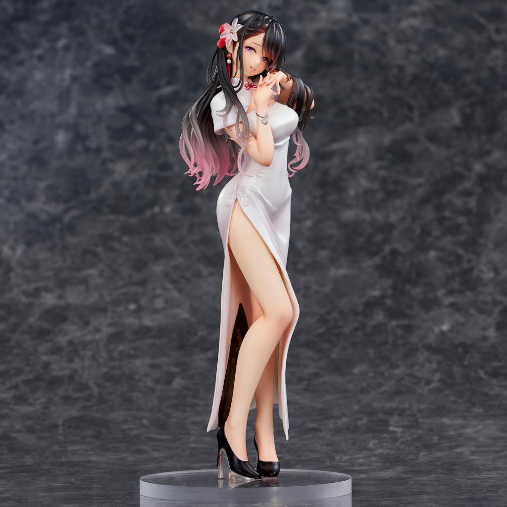 Mai Okuma Illustration - Healing White Chinese Dress Lady Figurine