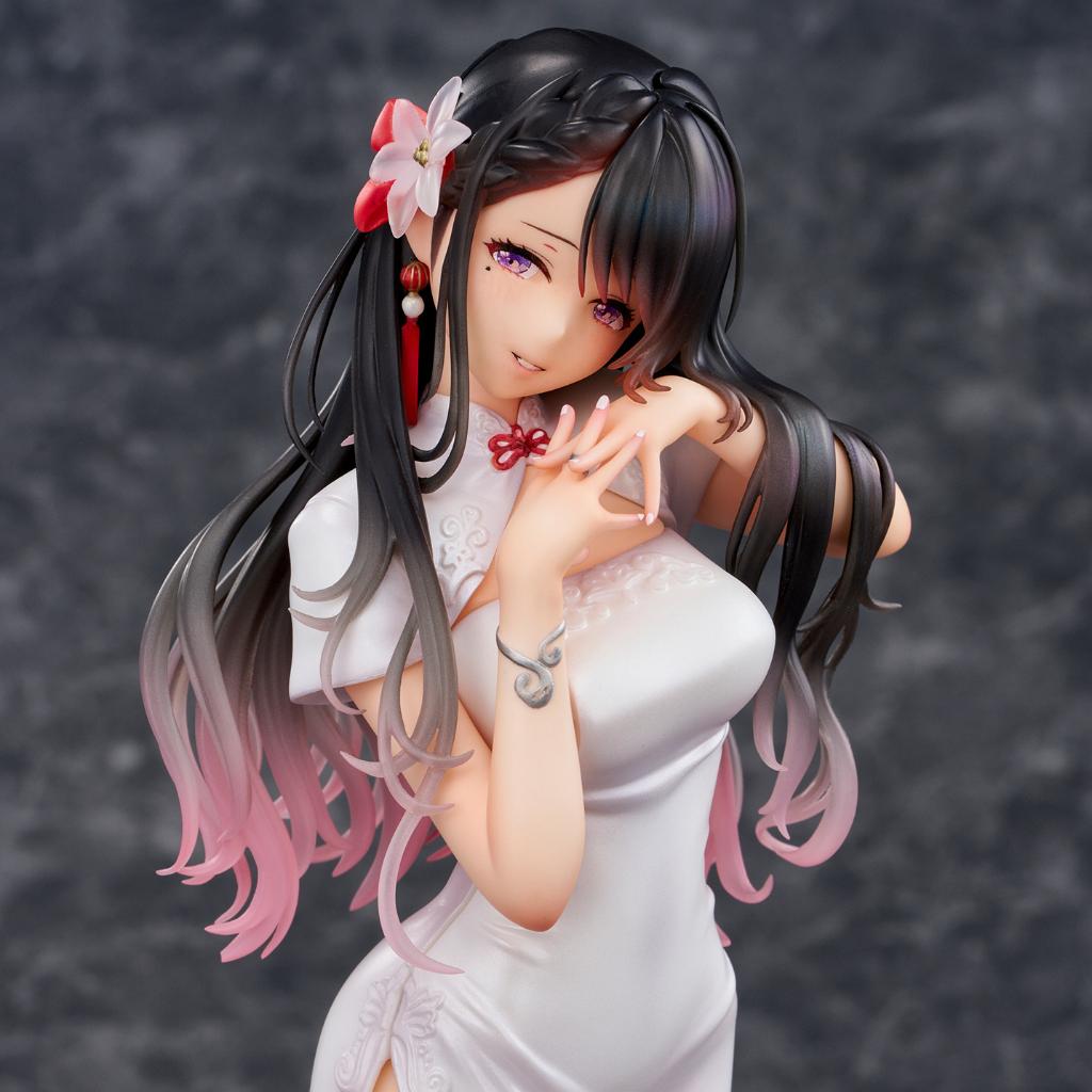 Mai Okuma Illustration - Healing White Chinese Dress Lady Figurine