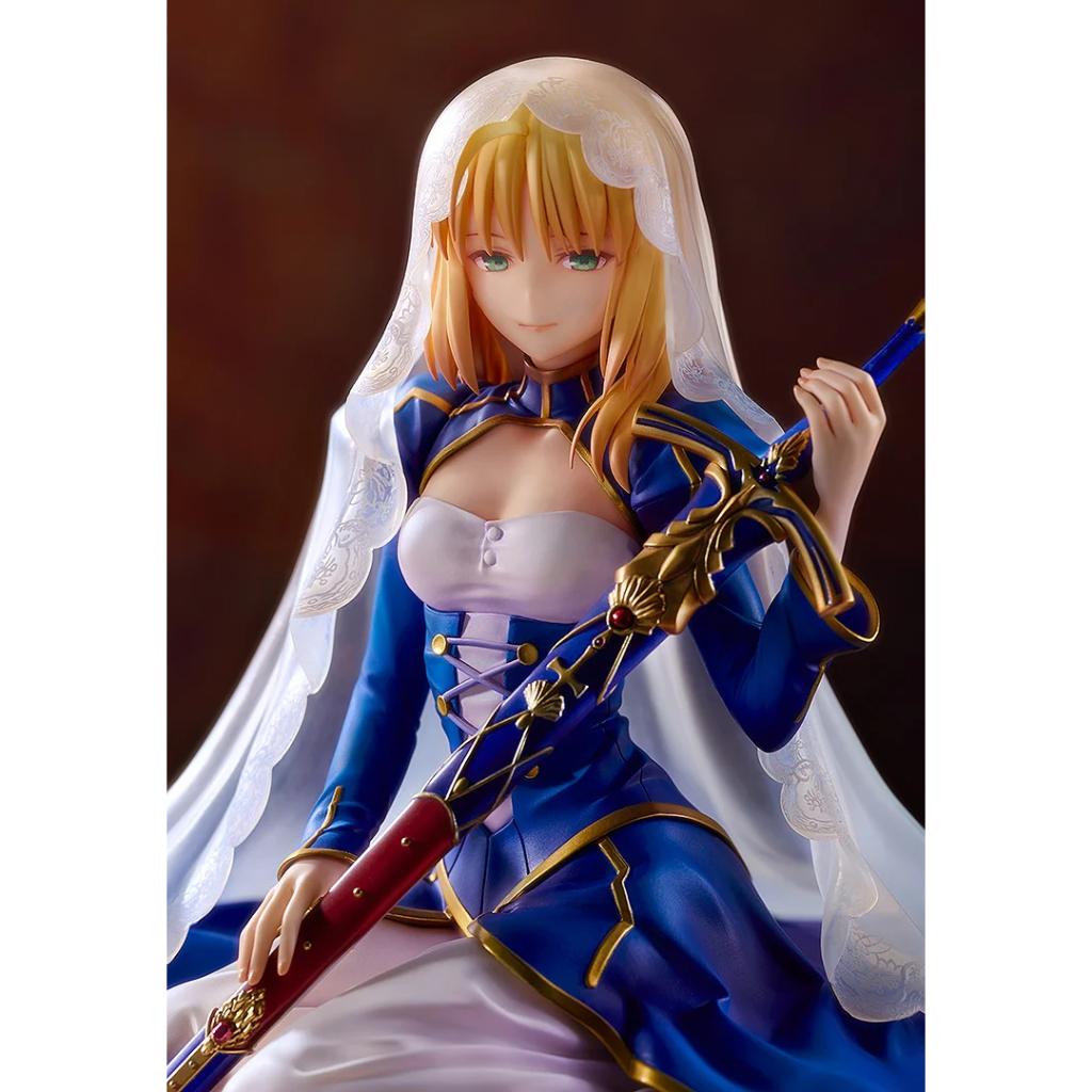 Fate/Stay Night - Saber Garden Of Avalon Figurine