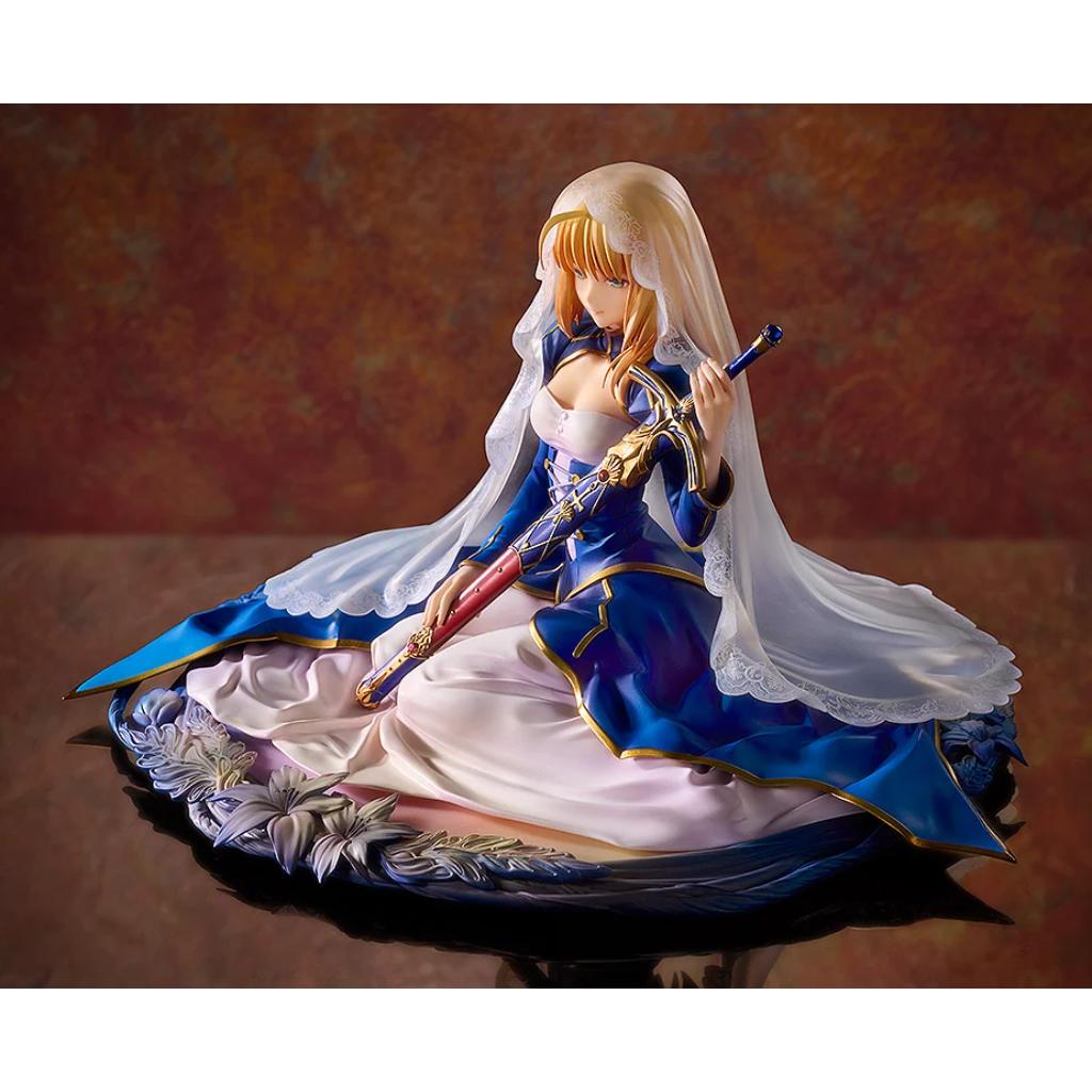 Fate/Stay Night - Saber Garden Of Avalon Figurine