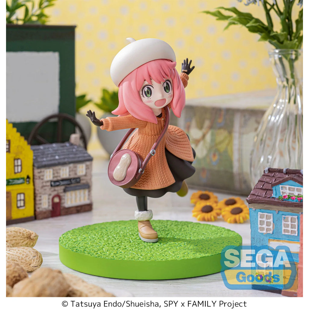 Sega Anya Forger Outing Ver Luminasta Spy x Family Figure
