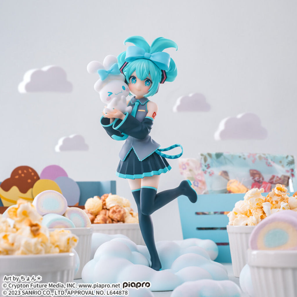 Sega Hatsune Miku x Cinnamoroll Luminasta Figure