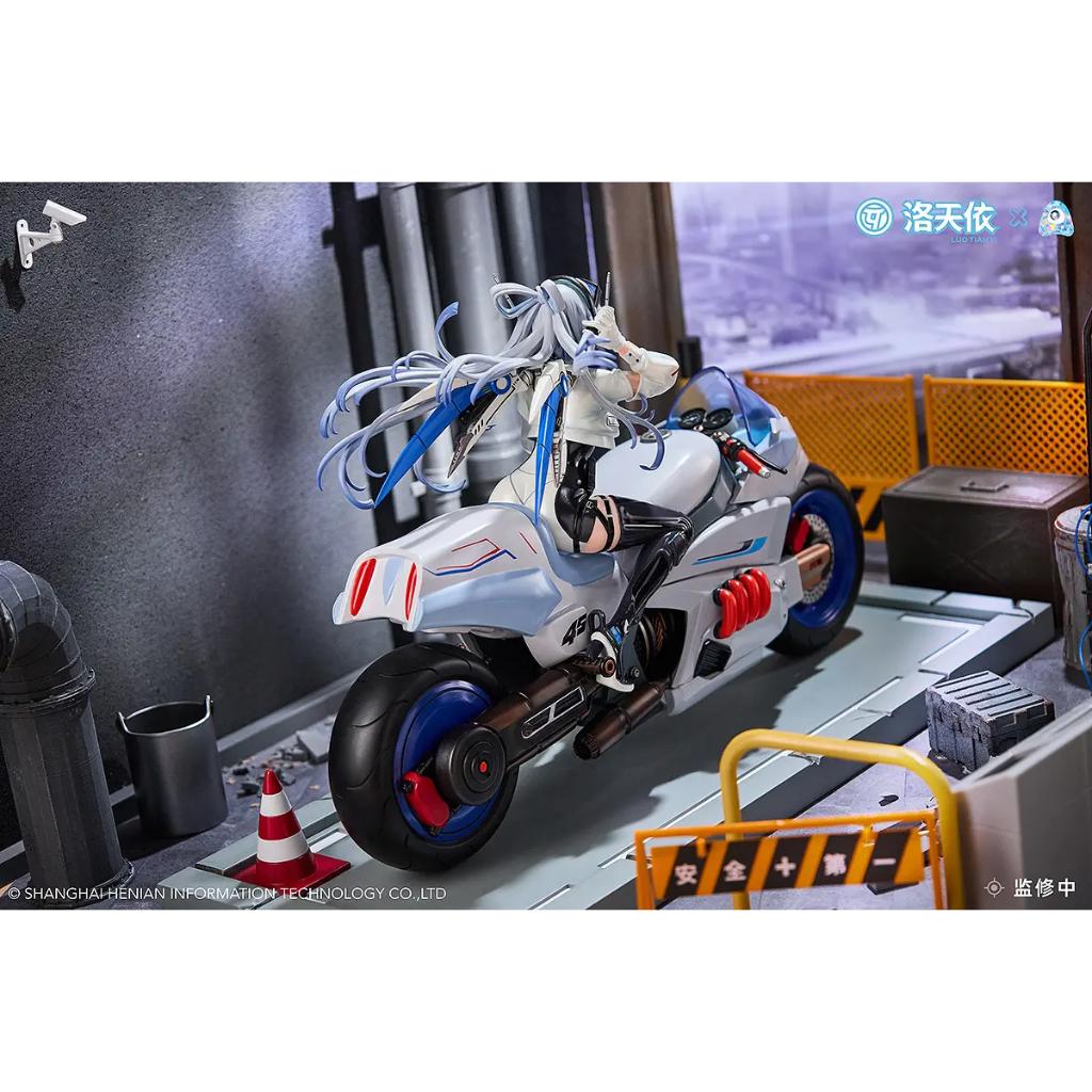 Vsinger Luo Tianyi Retro-Future Storm Driver Ver. 1/7 Complete Figure