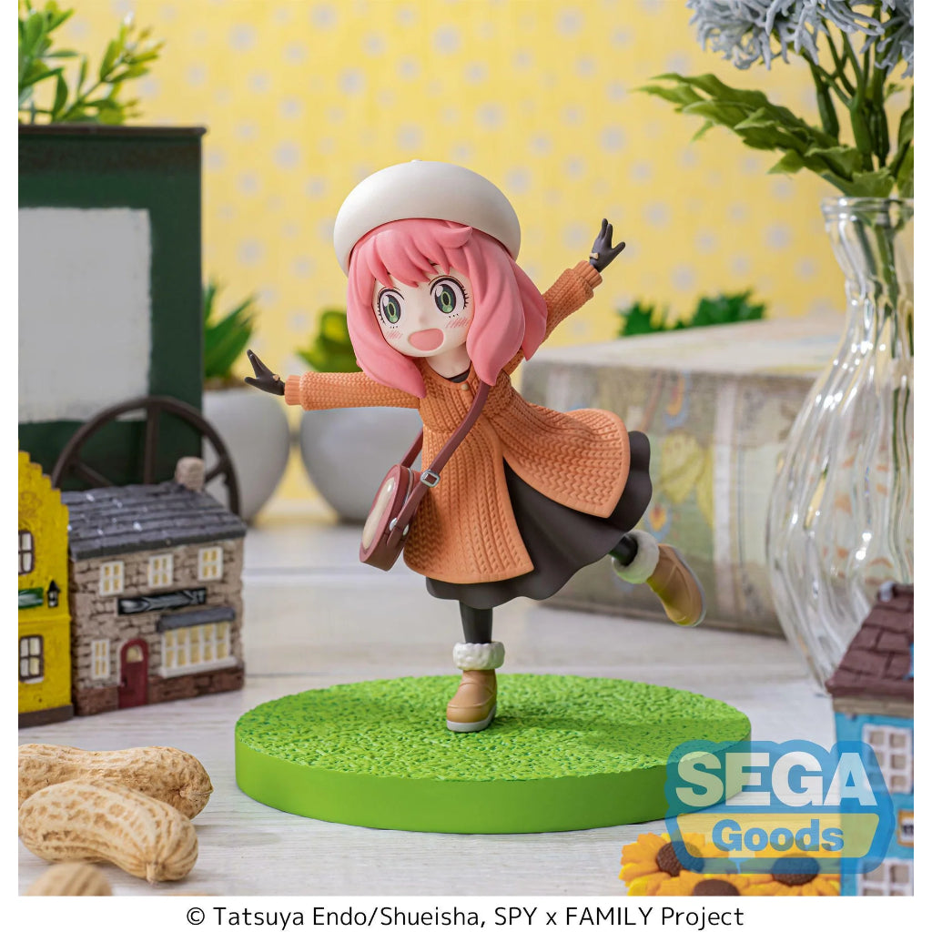 Sega Anya Forger Outing Ver Luminasta Spy x Family Figure