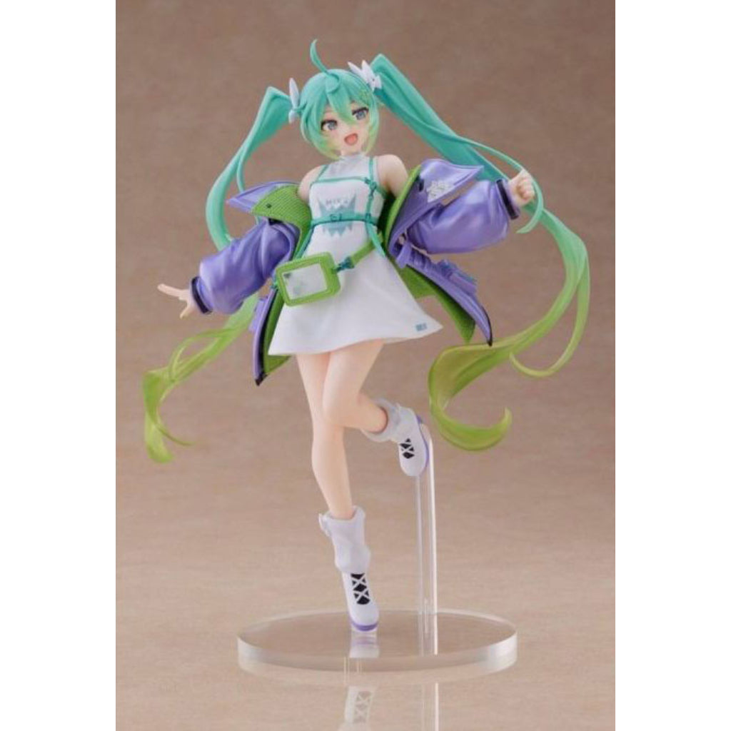 Taito Hatsune Miku Sporty Fashion Figure