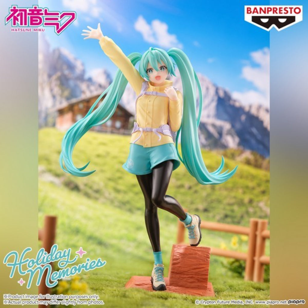 Banpresto Hatsune Miku Holiday Memories Mountain Climbing Figure