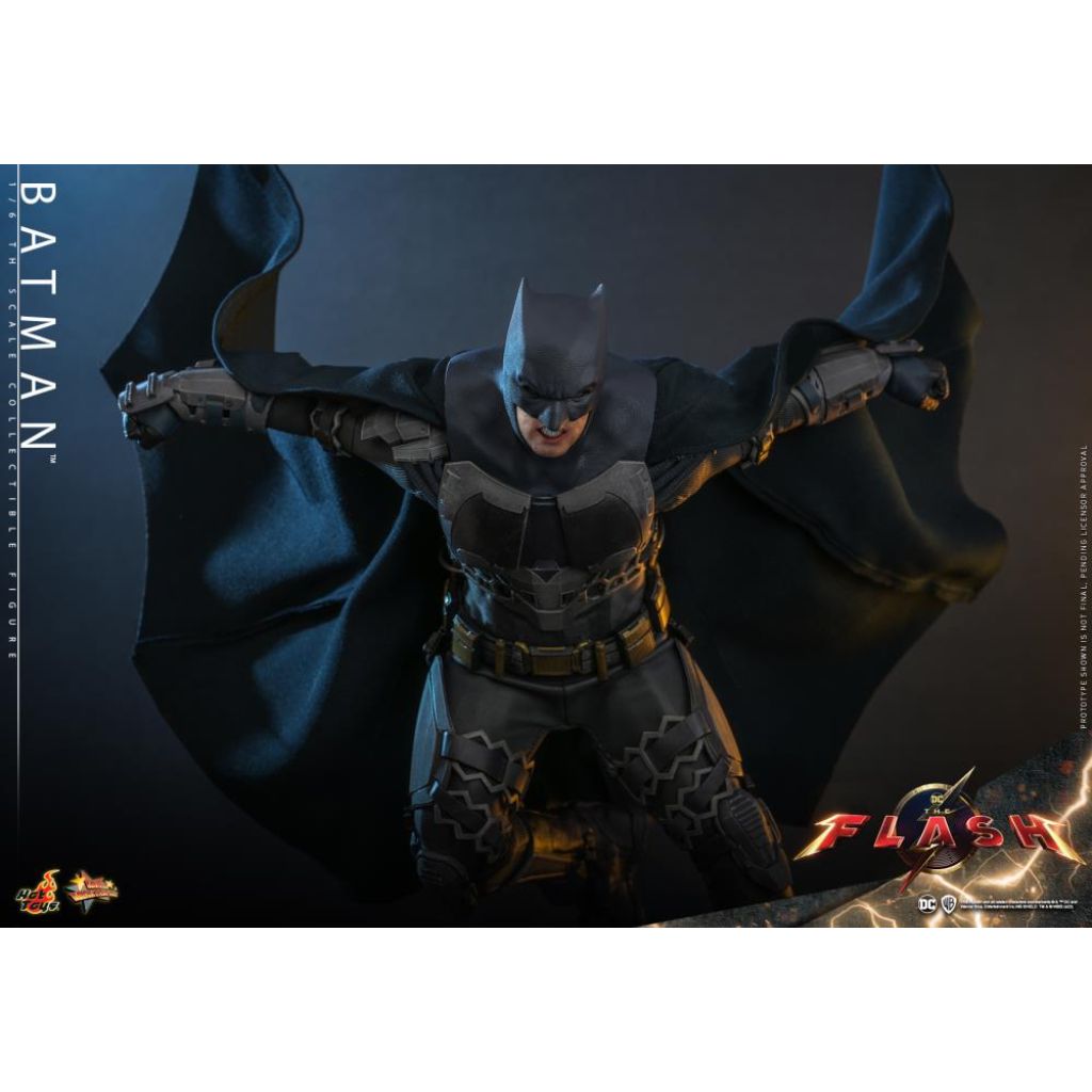 MMS705 The Flash - 1/6th scale Batman and Batcycle Collectible Set
