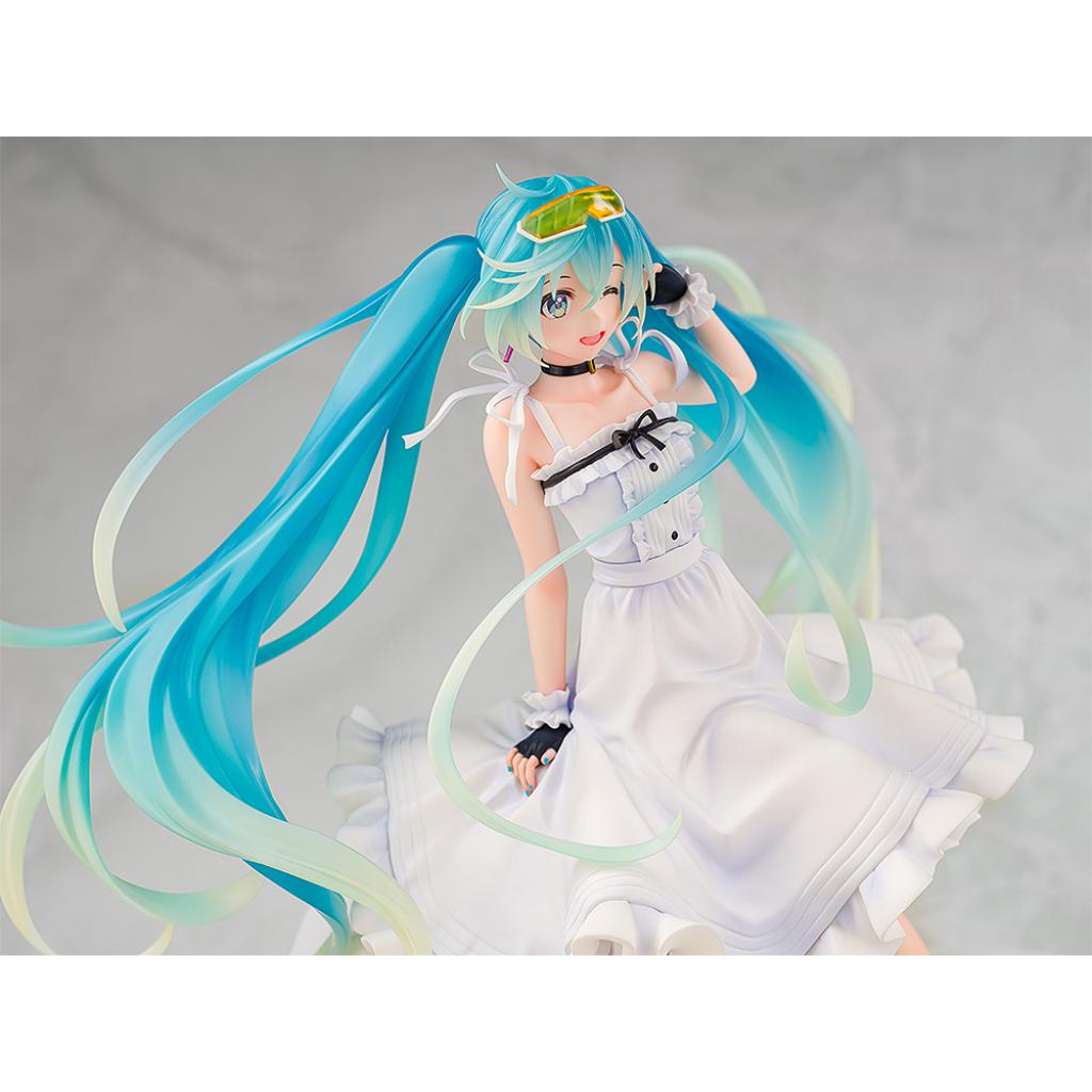 Racing Miku 2021: Vacation Style Ver. Figurine