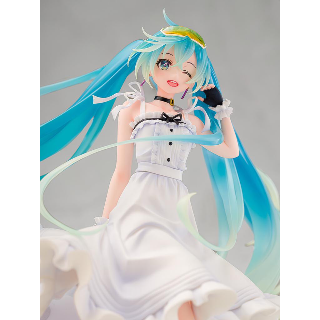 Racing Miku 2021: Vacation Style Ver. Figurine