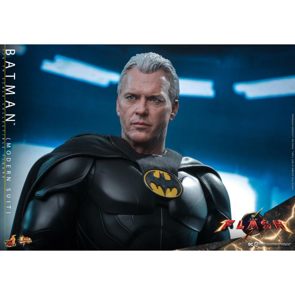 MMS712 The Flash - 1/6th scale Batman (Modern Suit)
