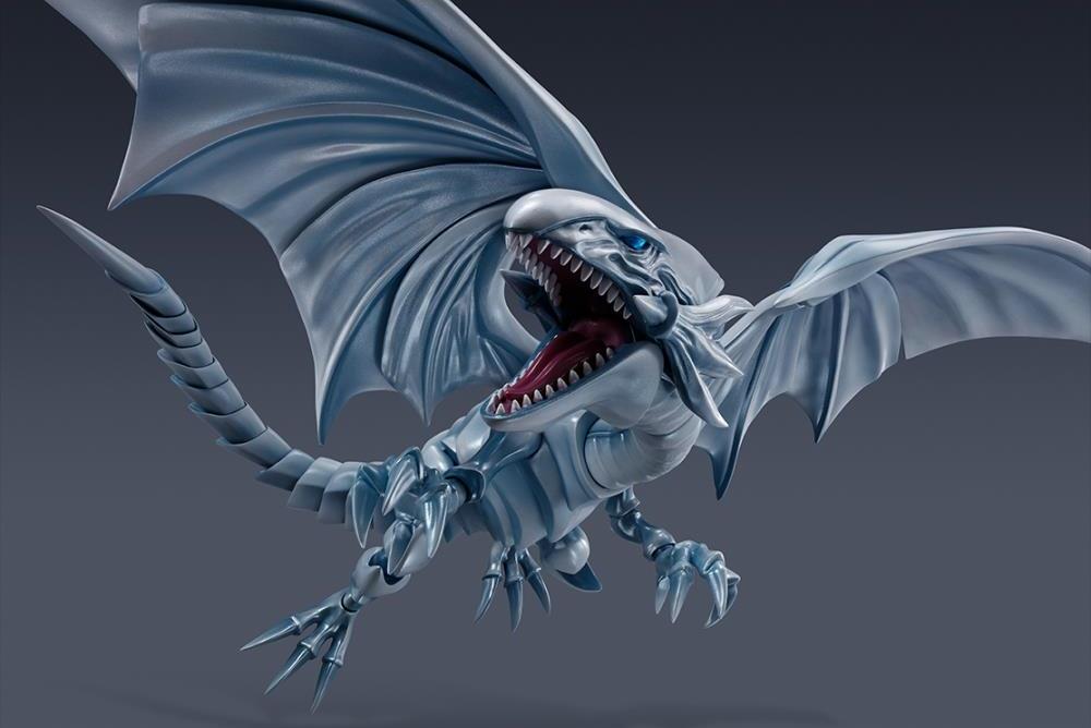 S.H.Monsterarts Blue-Eyes White Dragon