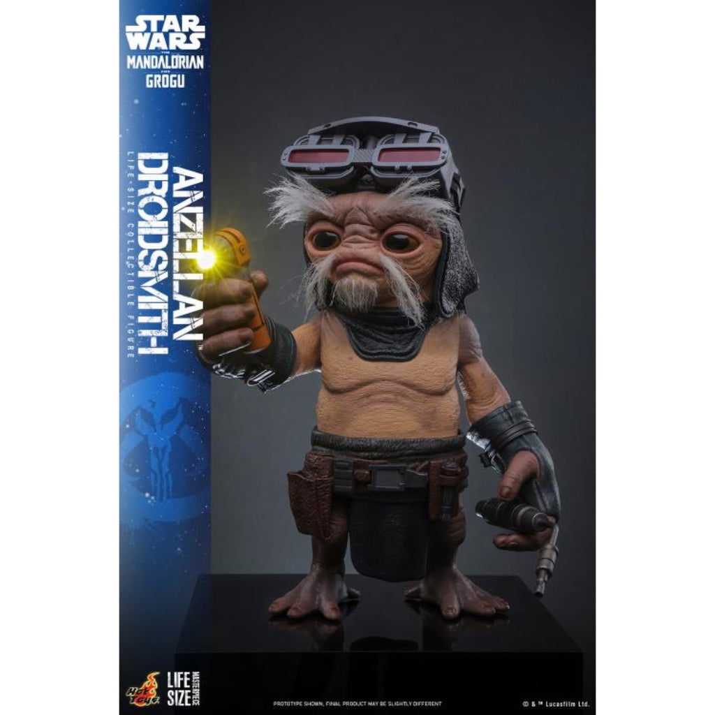 LMS017 The Mandalorian and Grogu - Anzellan Droidsmith Life-Size Collectible Figure