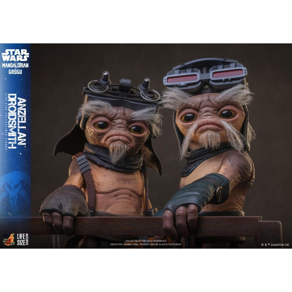 LMS017 The Mandalorian and Grogu - Anzellan Droidsmith Life-Size Collectible Figure