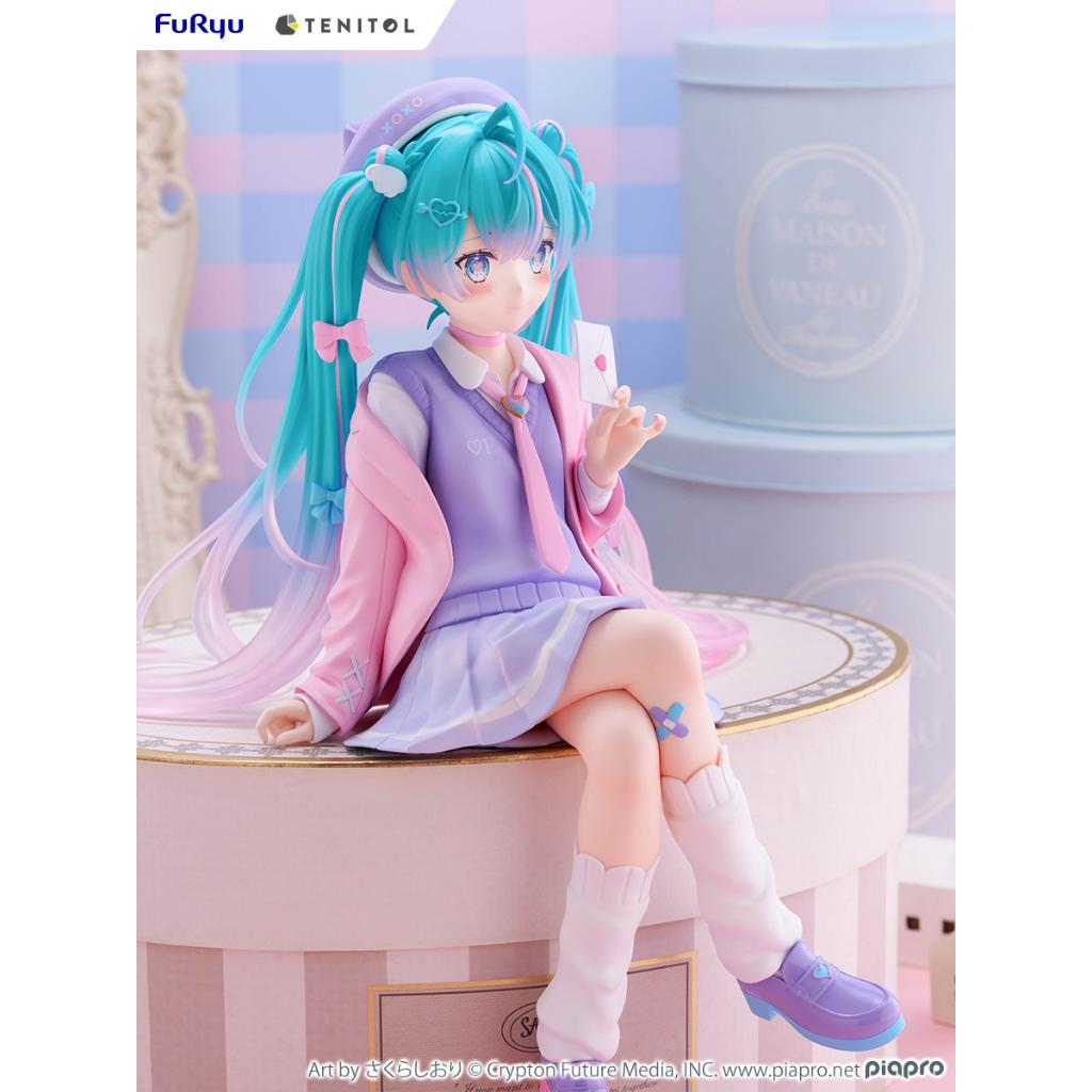 Hatsune Miku Big Noodle Stopper Figure Love Blazer