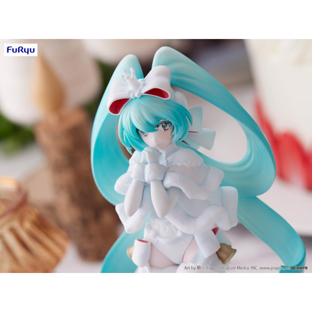 FuRyu Hatsune Miku Sweet Sweet Noel Exceed Creative Figure