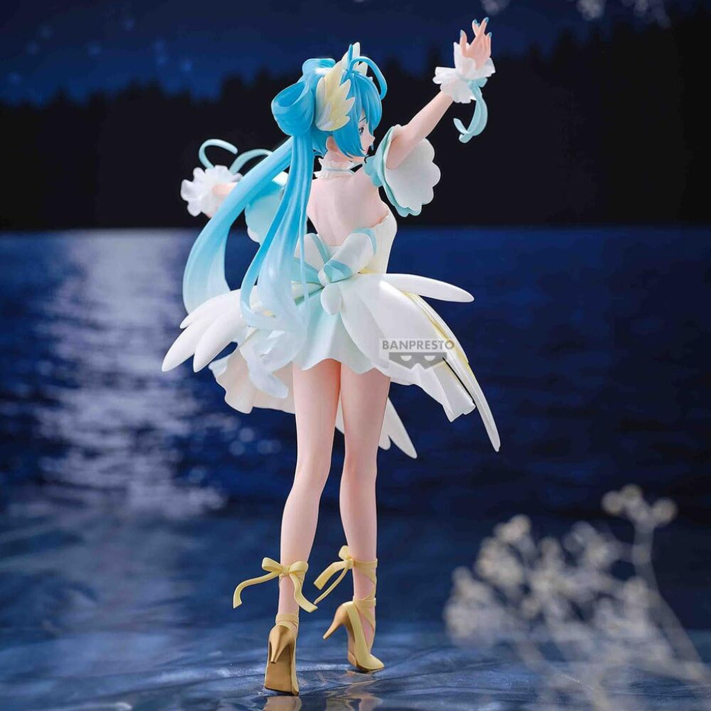 Banpresto Hatsune Miku Evolve Classical Tuning Swan Lake Figure