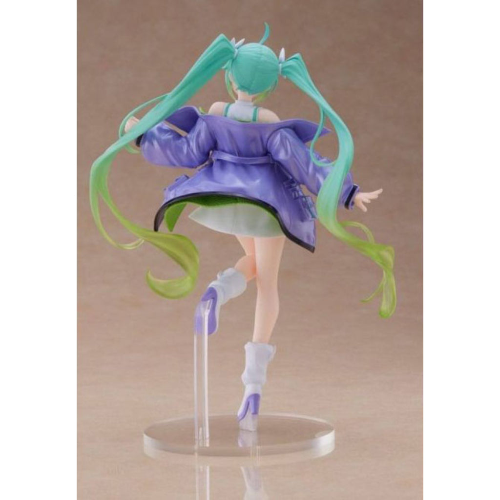 Taito Hatsune Miku Sporty Fashion Figure