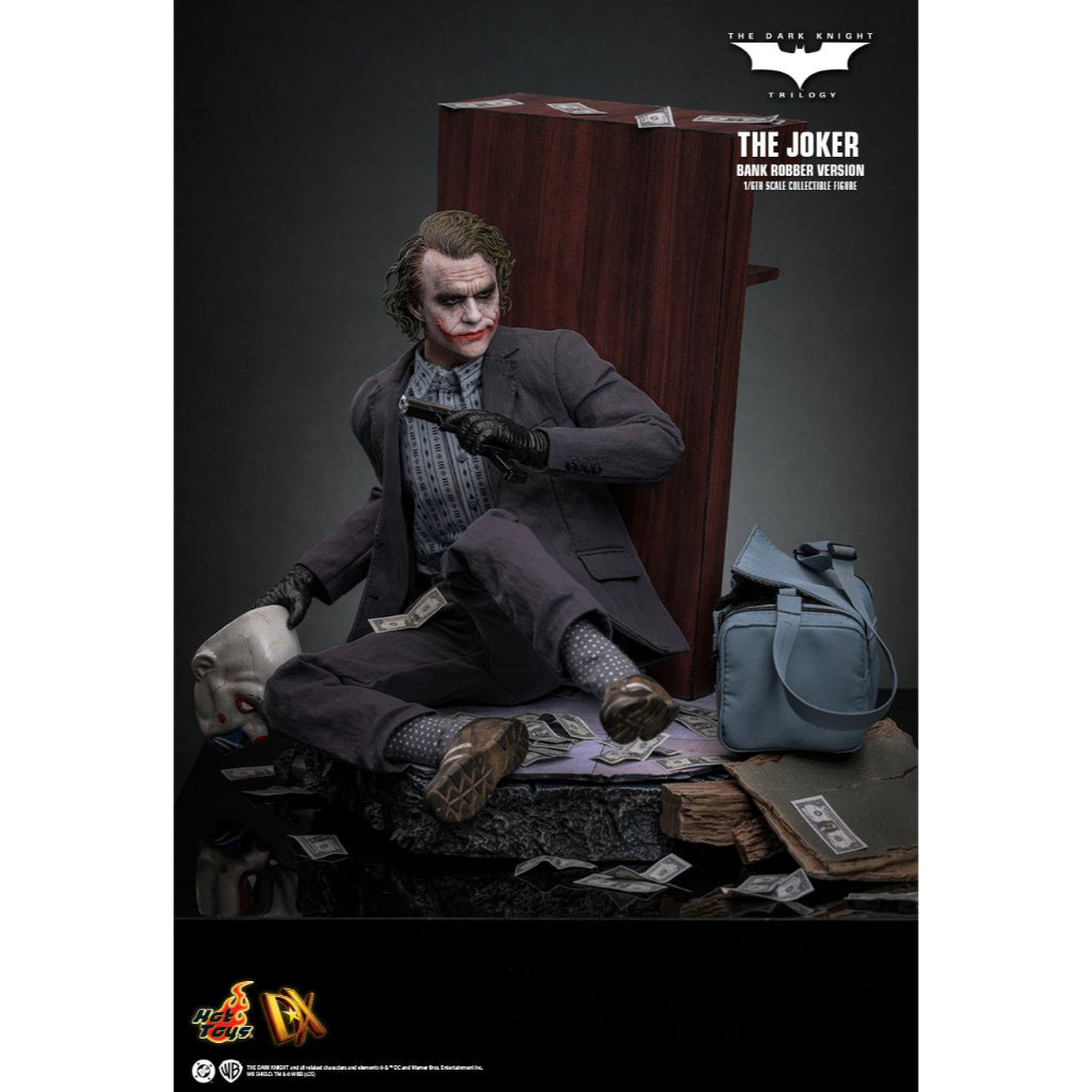 DX50 - The Dark Knight Trilogy 1/6th Scale The Joker (Bank Robber Version)