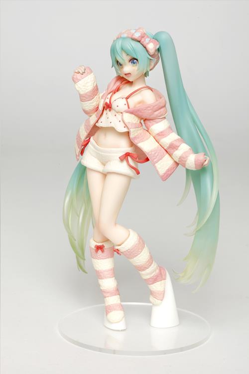 Taito Hatsune Miku Room Wear Ver Figure
