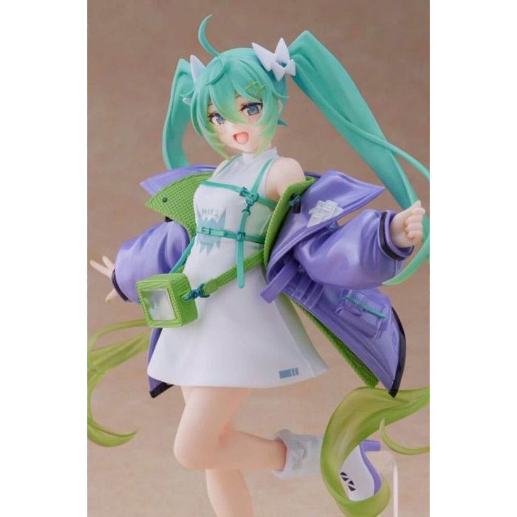 Taito Hatsune Miku Sporty Fashion Figure