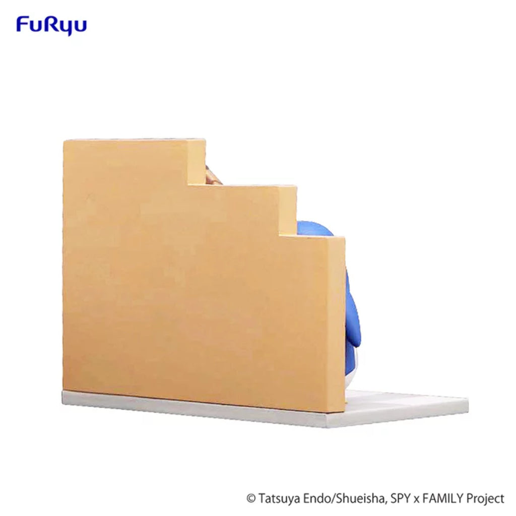 FuRyu Anya Forger X Penguin SPYxFAMILY Hold Figure Mini