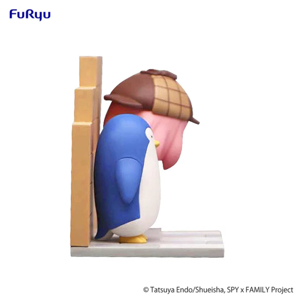FuRyu Anya Forger X Penguin SPYxFAMILY Hold Figure Mini
