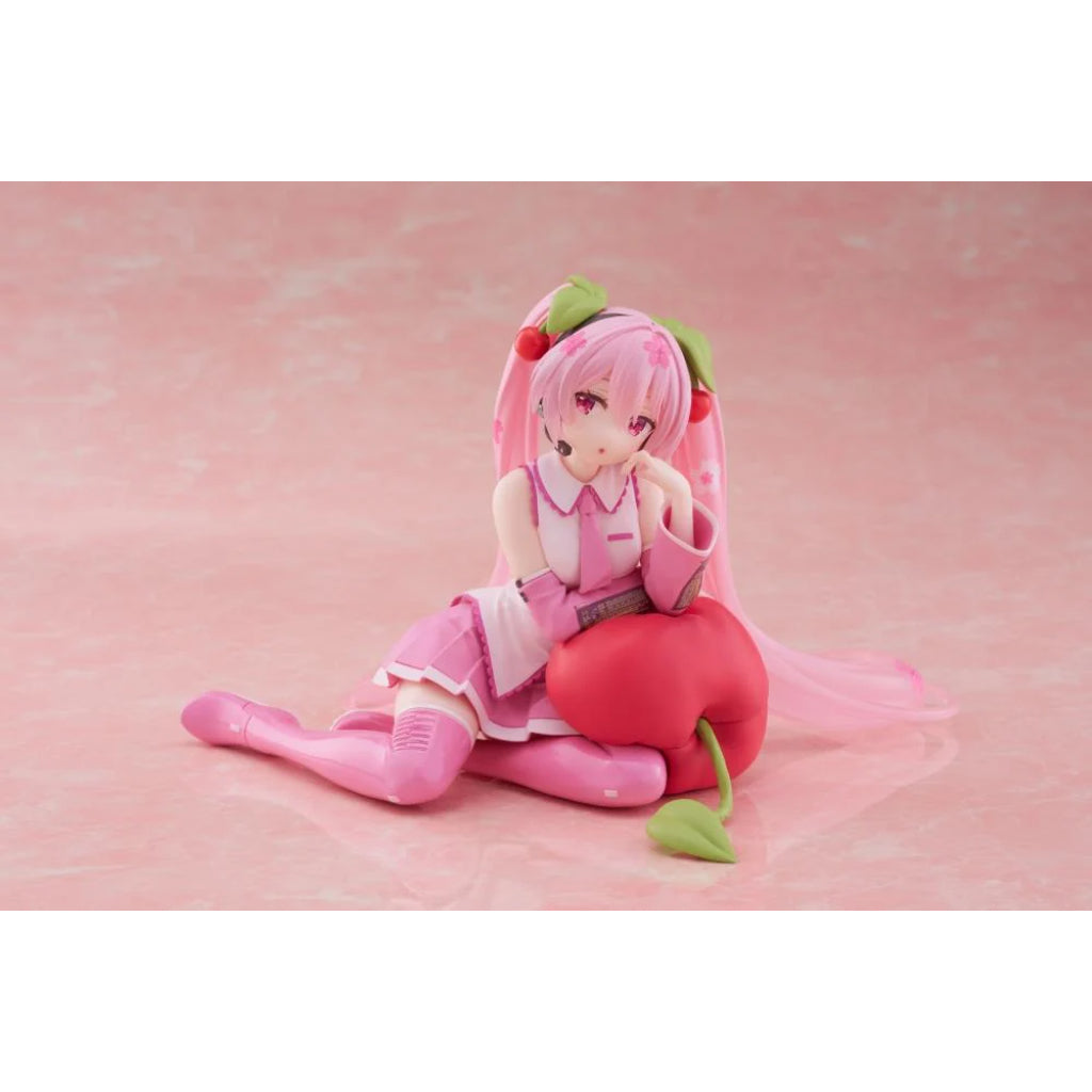 Taito Sakura Miku Cherry Cushion Ver Desktop Cute Figure