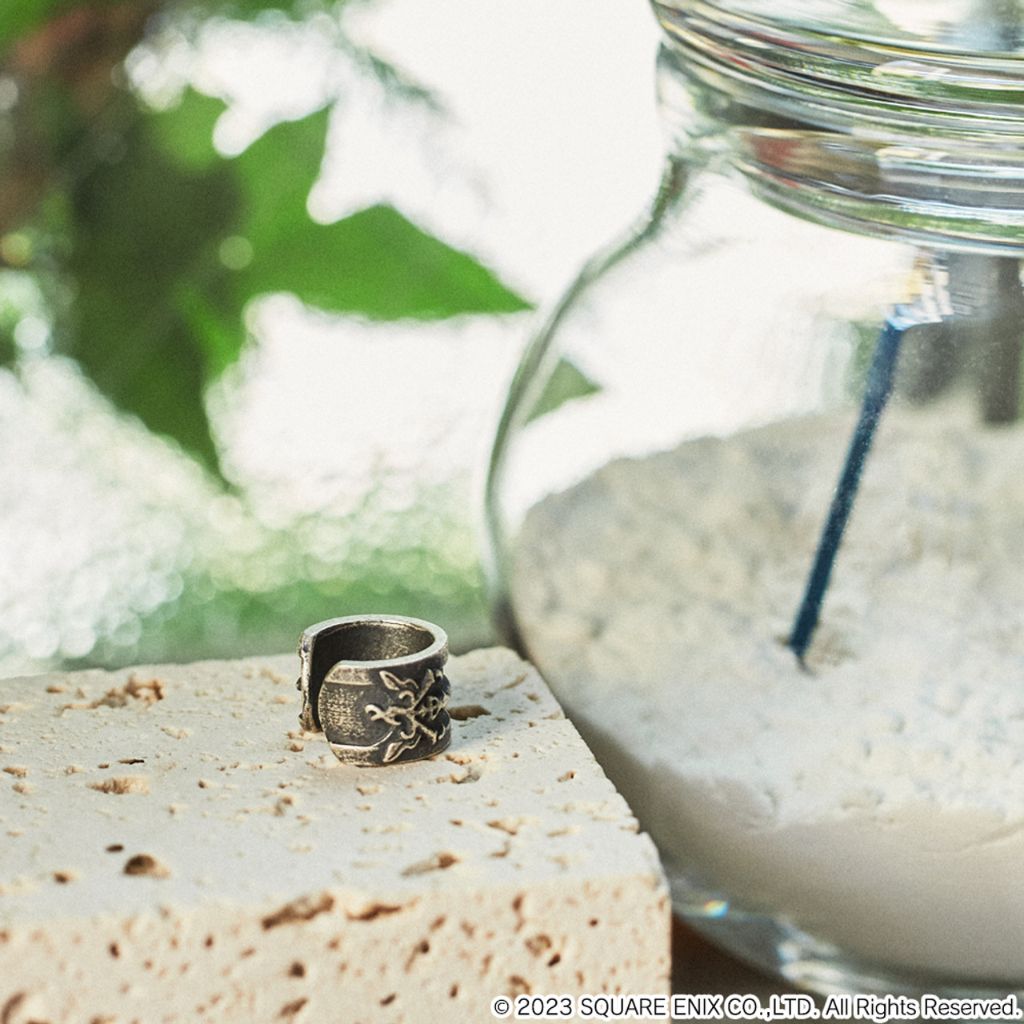 Square Enix Final Fantasy XVI House Rosfield Silver Ear Cuff