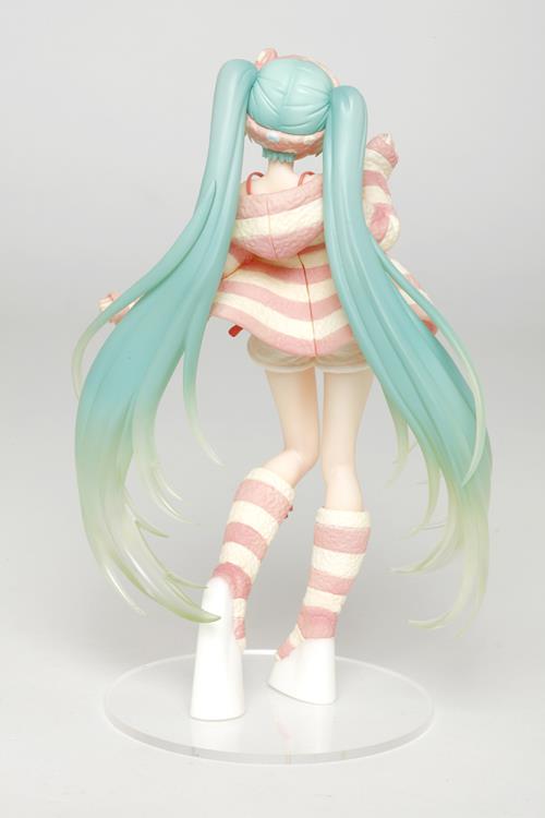 Taito Hatsune Miku Room Wear Ver Figure