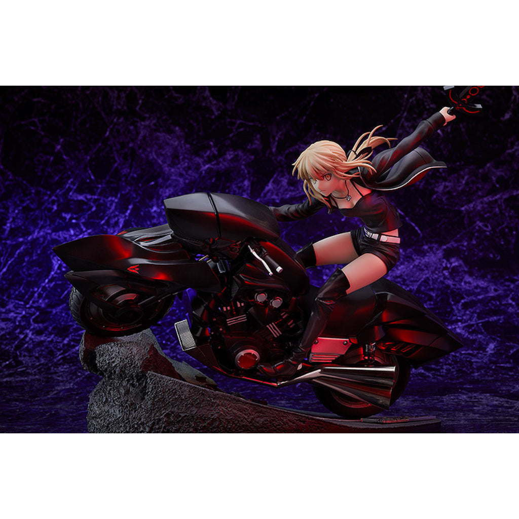 Fate/Grand Order - Saber/Altria Pendragon (Alter) & Cuirassier Noir Figurine (Reissue)