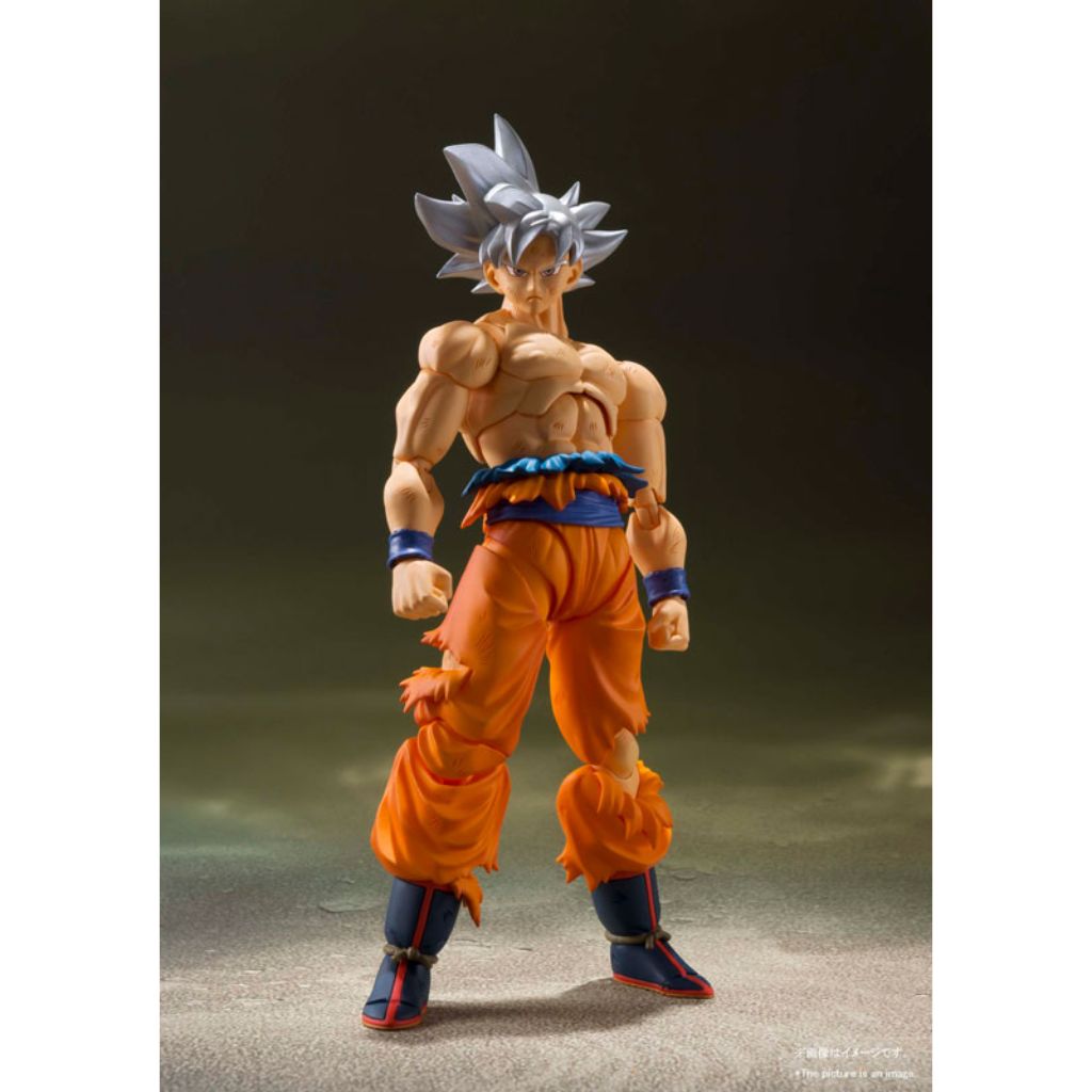 Bandai SHF Son Goku Ultra Instinct Dragon Ball Super
