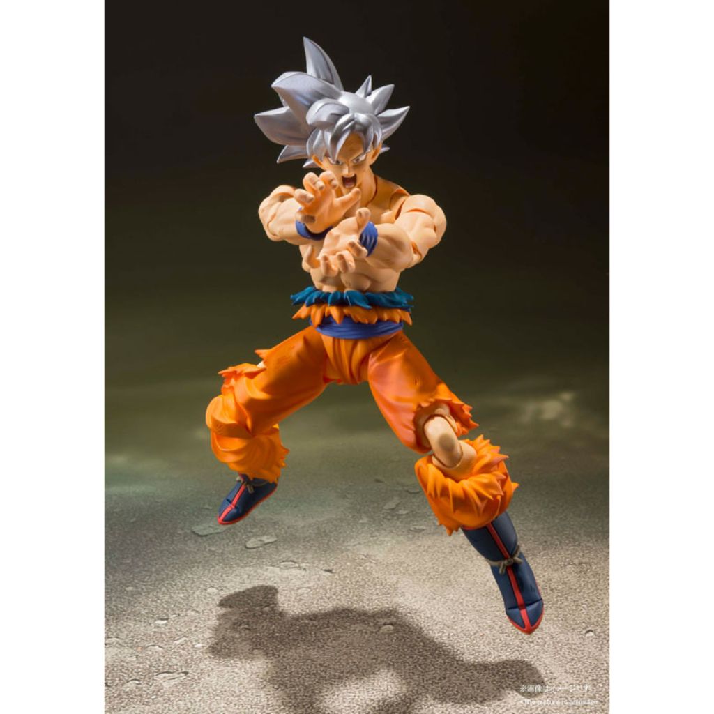 Bandai SHF Son Goku Ultra Instinct Dragon Ball Super