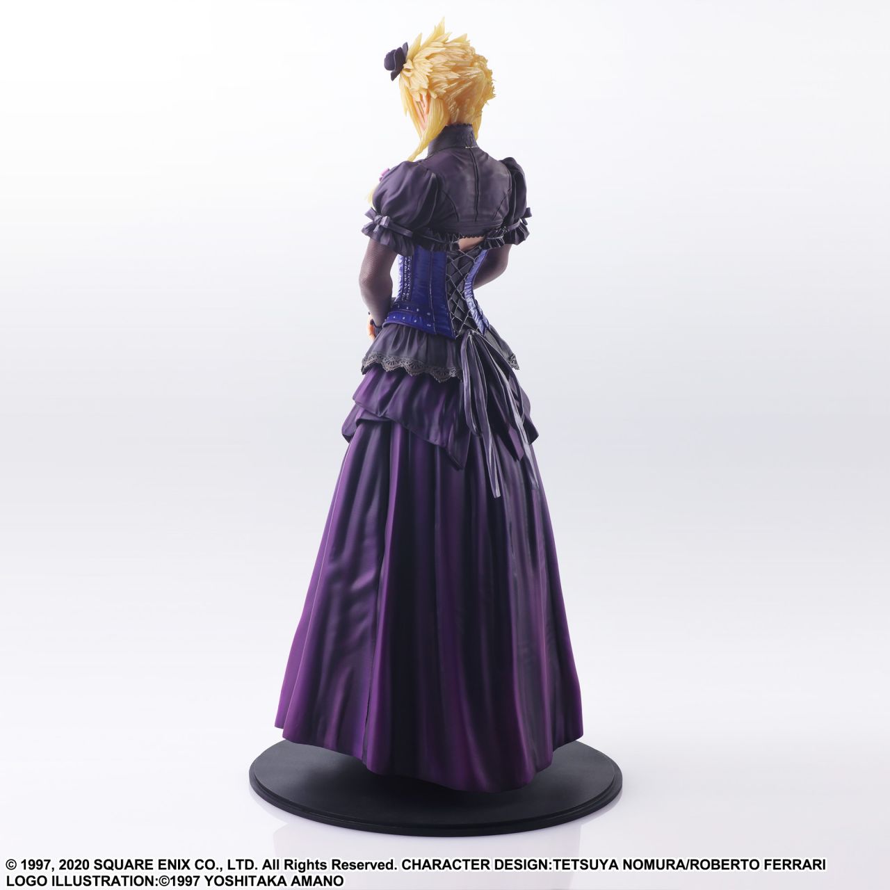 Square Enix Final Fantasy VII Remake Static Arts - Cloud Strife Dress Ver.