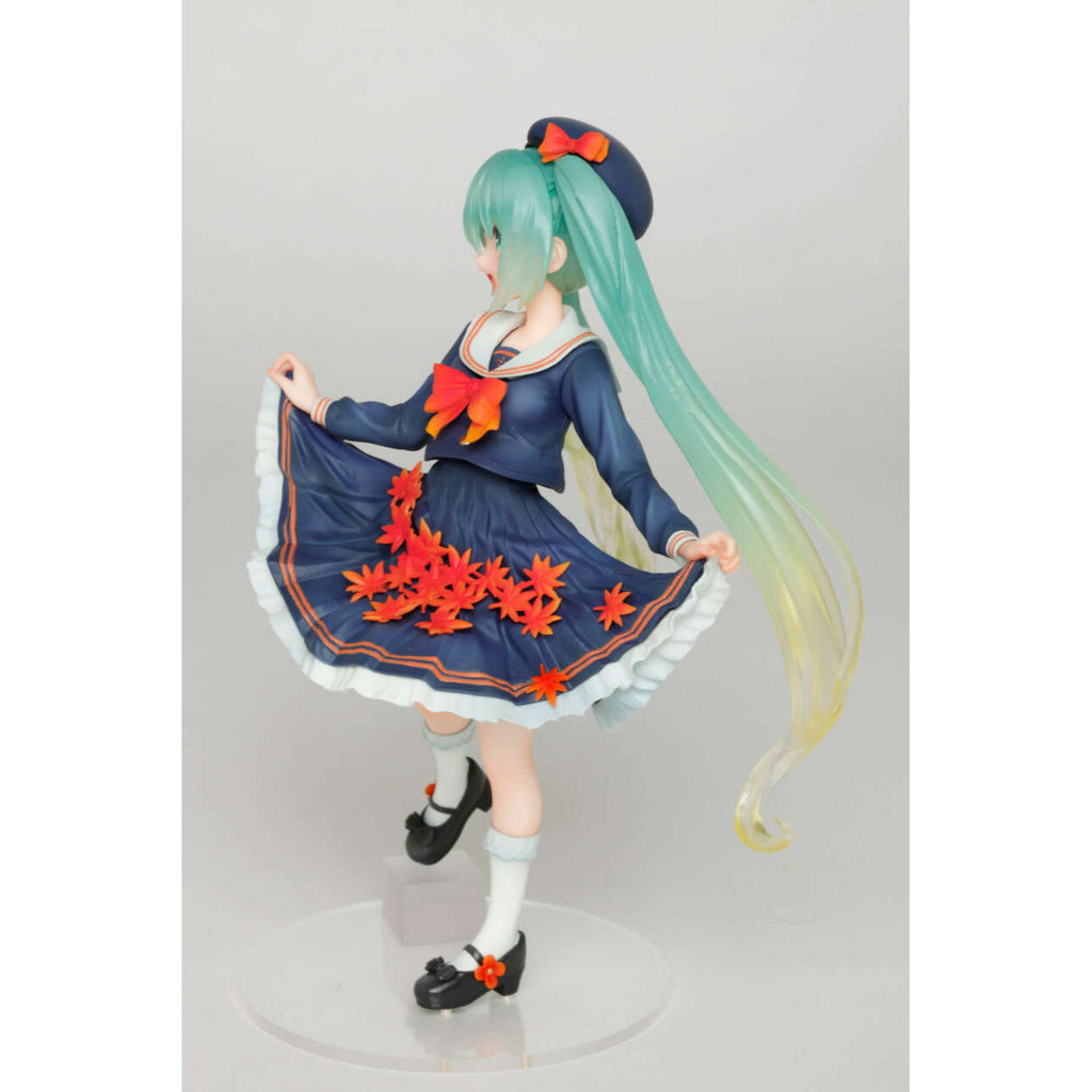 Taito Hatsune Miku 3rd Season Autumn Ver Figure