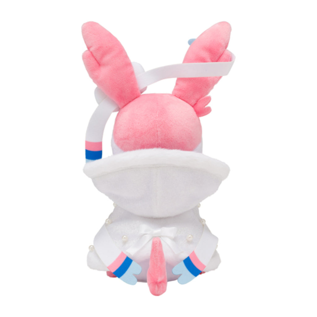 Nintendo TPC Sylveon Santa Frosty Christmas Plush