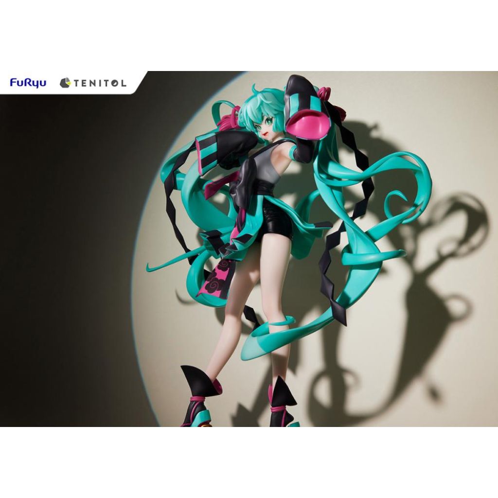 Hatsune Miku - Tenitol Neo Tokyo Series Ninja Figurine