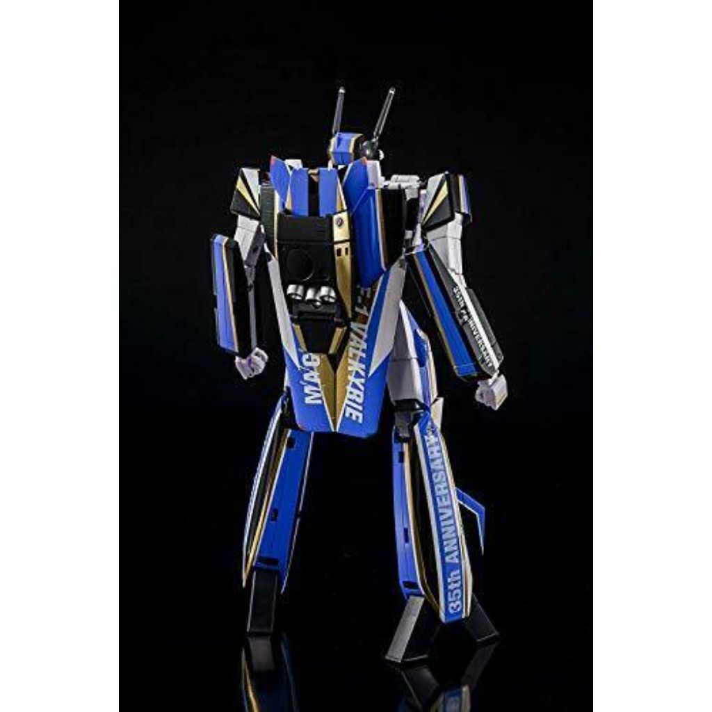 Arcadia 1/60 VF-1J Valkyrie Macross 35th Anniversary Color Ver