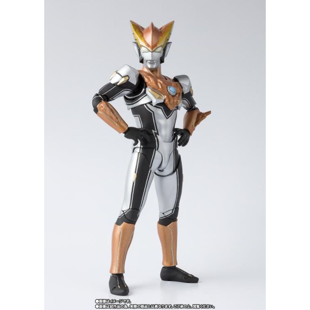 Bandai S.H. Figuarts Ultraman Rosso Ground